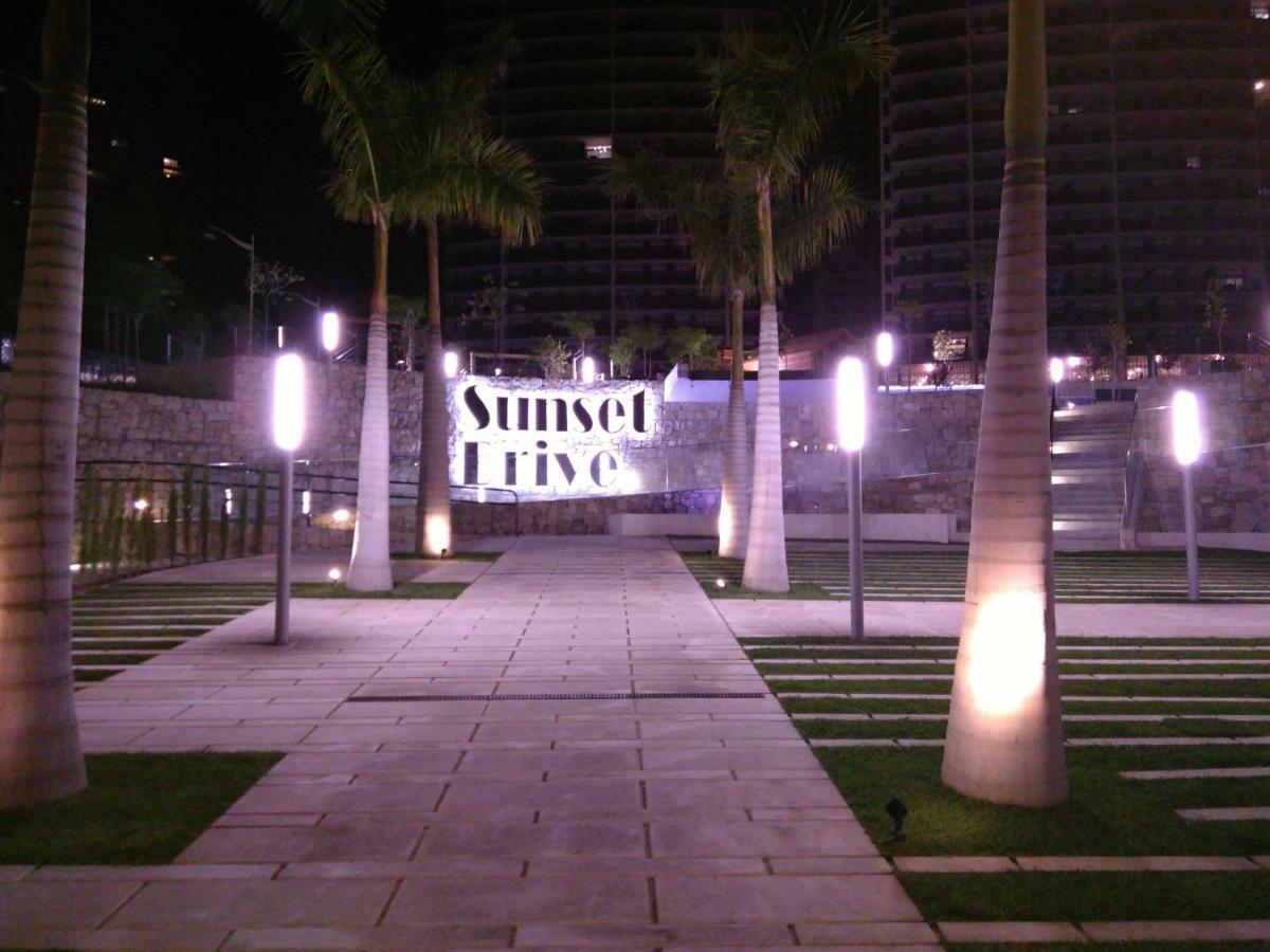 Sunset Drive Exclusive - Benidorm Apartment Exterior photo